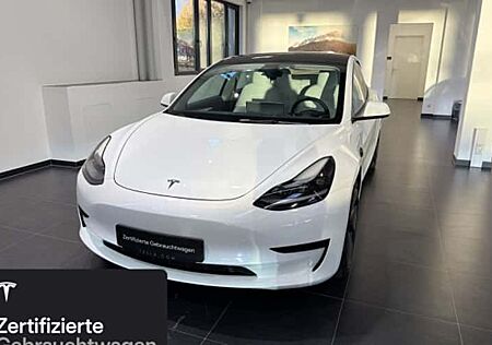 Tesla Model 3 Hinterradantrieb RWD 4 Türen