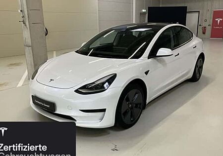 Tesla Model 3 Hinterradantrieb RWD 4 Türen