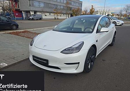 Tesla Model 3 Hinterradantrieb RWD Long Range 4 Türen