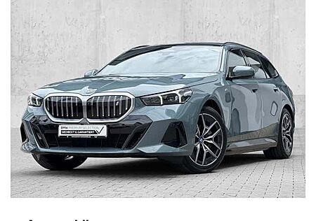 BMW i5 eDrive40 Touring 5 Türen