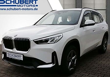 BMW X1 sDrive18i Steptronic 5 Türen