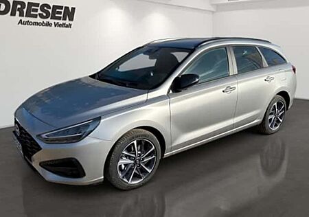 Hyundai i30 1.5 T-GDI Hybrid Advantage DCT 5 Türen