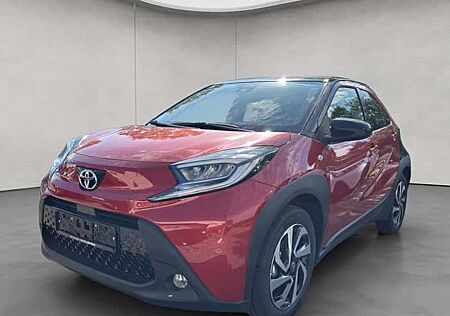 Toyota Aygo (X) Aygo (X) 1.0-l-VVT-i Play S-CVT 5 Türen