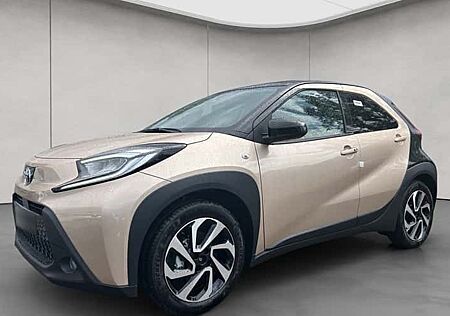 Toyota Aygo (X) Aygo (X) 1.0-l-VVT-i Play 5 Türen