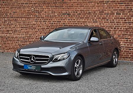 Mercedes-Benz E 200 gebraucht kaufen Mercedes-Benz E 200 E200 AVANTGARDE LED COMAND RCAM CARPLAY TOTWINKE