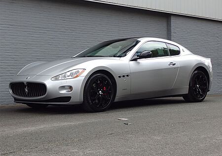 Maserati GranTurismo 4.2 V8 (Japan Import & Sehr Schön)