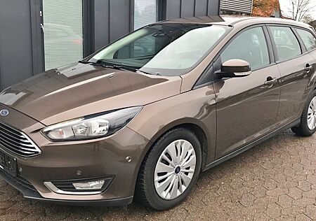 Ford Focus 1,5TDCi Turnier Aut/Nav/PDC/CarPlay/Sitzhe