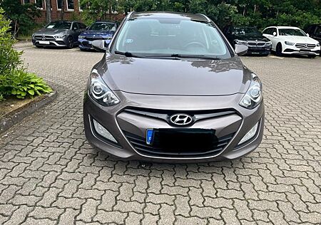 Hyundai i30 CW 1.4 Trend Trend