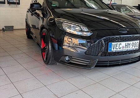 Ford Focus 2,0 EB ST Leder-Sport-Paket Turnier ST