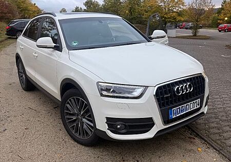 Audi Q3 2.0 TFSI quattro -