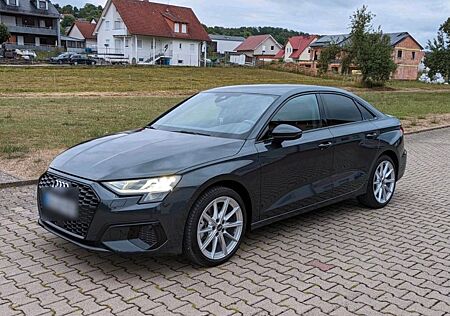 Audi A3 35 TFSI S tronic Limousine -