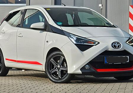 Toyota Aygo (X) Aygo -play Team D DAB Klima EFH 1hd