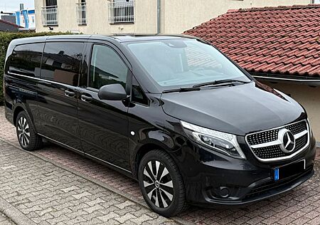 Mercedes-Benz Vito 119 CDI Tourer Pro 4x4 8-Sitze Leder Navi