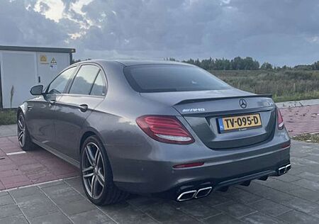 Mercedes-Benz E 63 AMG Mercedes-AMG E 63 S 4MATIC+ T Autom...