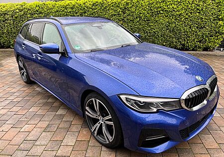 BMW 320d M Paket Leder LivePR Laser H/K HUD STHZ360