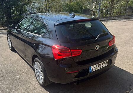 BMW 118i Sport Line Sport Line