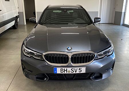 BMW 320d Touring Sport Line Automatik Sport Line