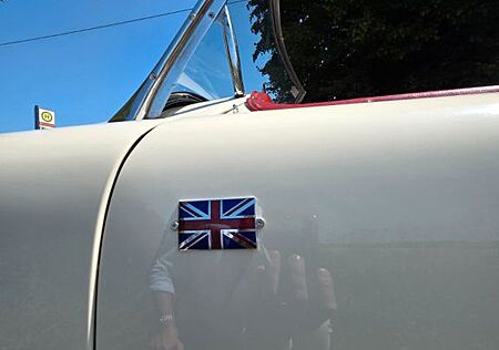 MG MGA
