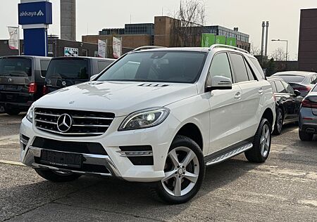 Mercedes-Benz ML 350 CDI BlueT/AMG/Xenon/Kamera/Leder/Panor
