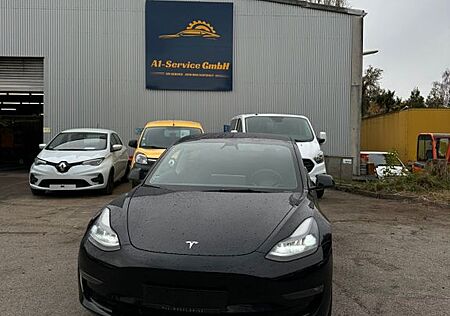 Tesla Model 3 LANGSTRECKENBATT. ALLRADANTRIEB