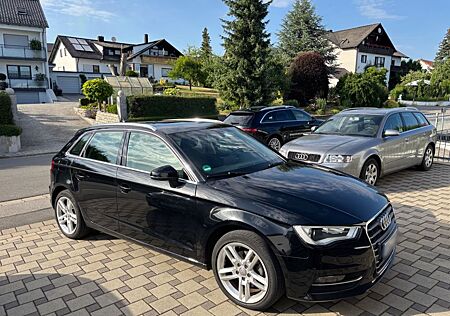 Audi A3 1.6 TDI Attraction Sportback Attraction