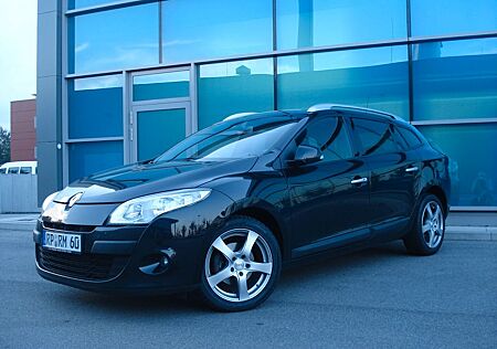 Renault Megane 3 Grandtour dCi 130 Keyless Go / Navi