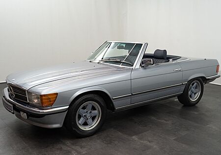 Mercedes-Benz 280 SL (R107)
