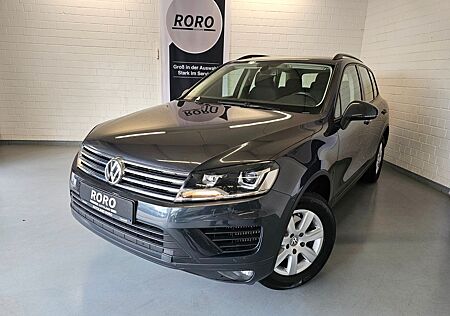 VW Touareg Volkswagen V6 3.0 TDI 4Motion + DSG/AHK/Navi