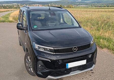 Opel Combo Life Ultimate - Top Ausstattung & Komfort