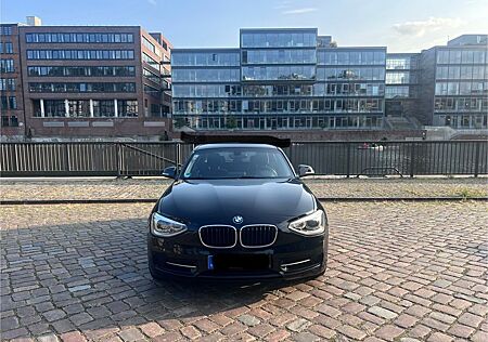 BMW 114i Sport Line Sport Line