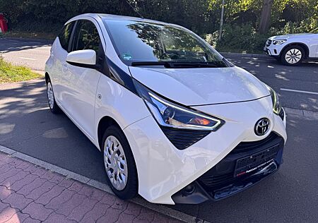 Toyota Aygo (X) Aygo -play