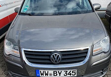 VW Touran Volkswagen 1.4 TSI 103kW -
