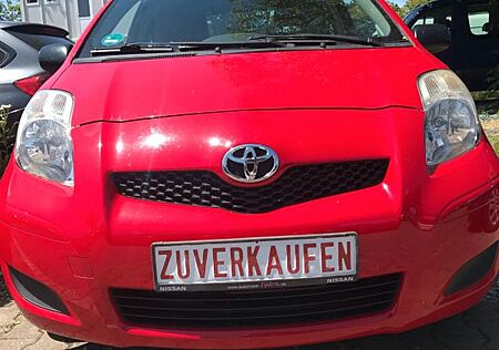 Toyota Yaris 1,33-l-Dual-VVT-i/Klima/101Ps/Tüv06-27
