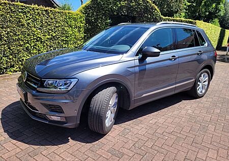VW Tiguan Volkswagen 2.0 TDI DSG Highline AHK LED ACC 360° Nav