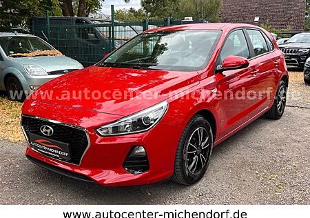 Hyundai i30 Pure*Allwetter*Nur 11Tkm*Tüv Neu