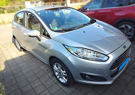 Ford Fiesta 1,0 59kW SYNC Edition / Top