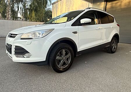 Ford Kuga 2.0 TDCI 4x4*EURO6*AHK*S-Heft*VOLL