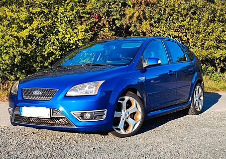 Ford Focus ST 2.5 5-Zylinder mit ICOM LPG Gasanlage