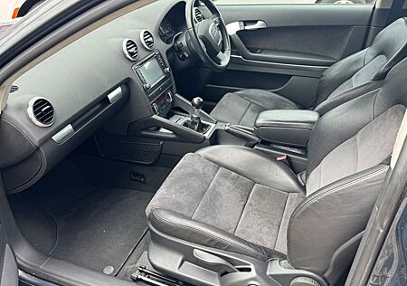 Audi A3 2.0 TDI Ambition quattro Rechtslenker