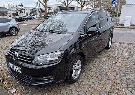 VW Sharan Volkswagen 2.0 TDI SCR 135kW DSG Highline Highline