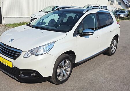 Peugeot 2008 Allure NAVI TEILLEDER