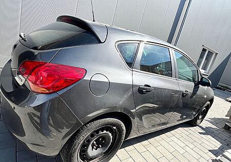 Opel Astra 1.4 Turbo Selection 103kW Selection