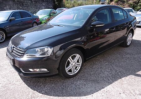 VW Passat Volkswagen Limusine - Tüv Neu -