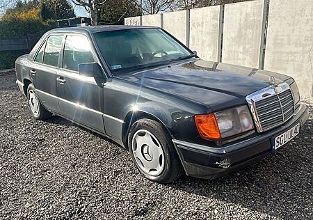 Mercedes-Benz 300 D /W 124