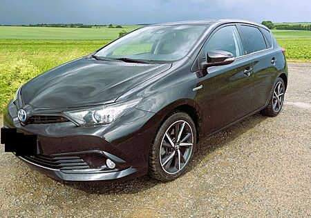 Toyota Auris Scheckheftgepflegt | Nichtraucher | 8-fach berei