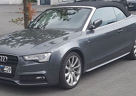 Audi A5 2.0 TDI quattro Cabriolet -S-Line