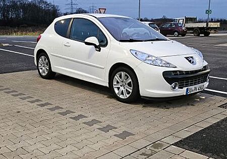 Peugeot 207 Sport mit neuem TÜV und vielen neuen Teilen