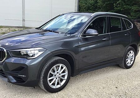 BMW X1 xDrive20i Advantage Steptronic Advantage
