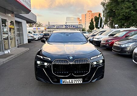 BMW 740 Baureihe 7 Lim d xDrive M Sport SKY TV