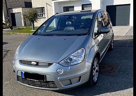 Ford S-Max 2,2 TDCi 129kW DPF Titanium S Titanium S
